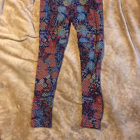 Lularoe TC Leggings - Picture 4 of 4